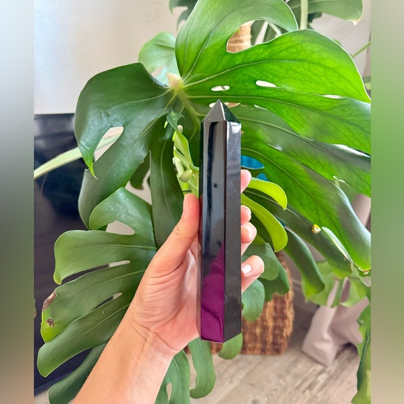 Black obsidian tower - Picture 1 of 4